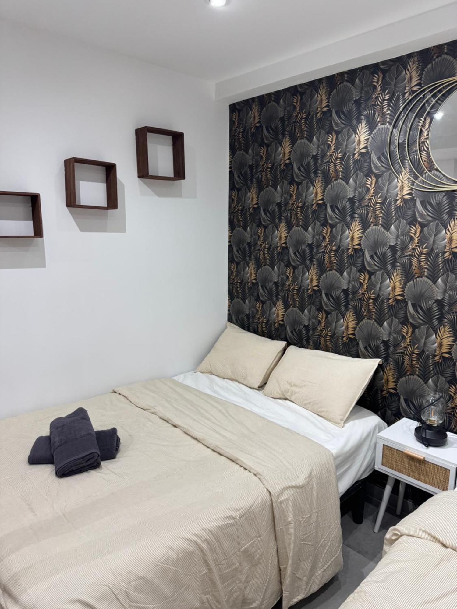 Luxury Apartments Near The Beach And Downtown Centrum 8 Аликанте Екстериор снимка
