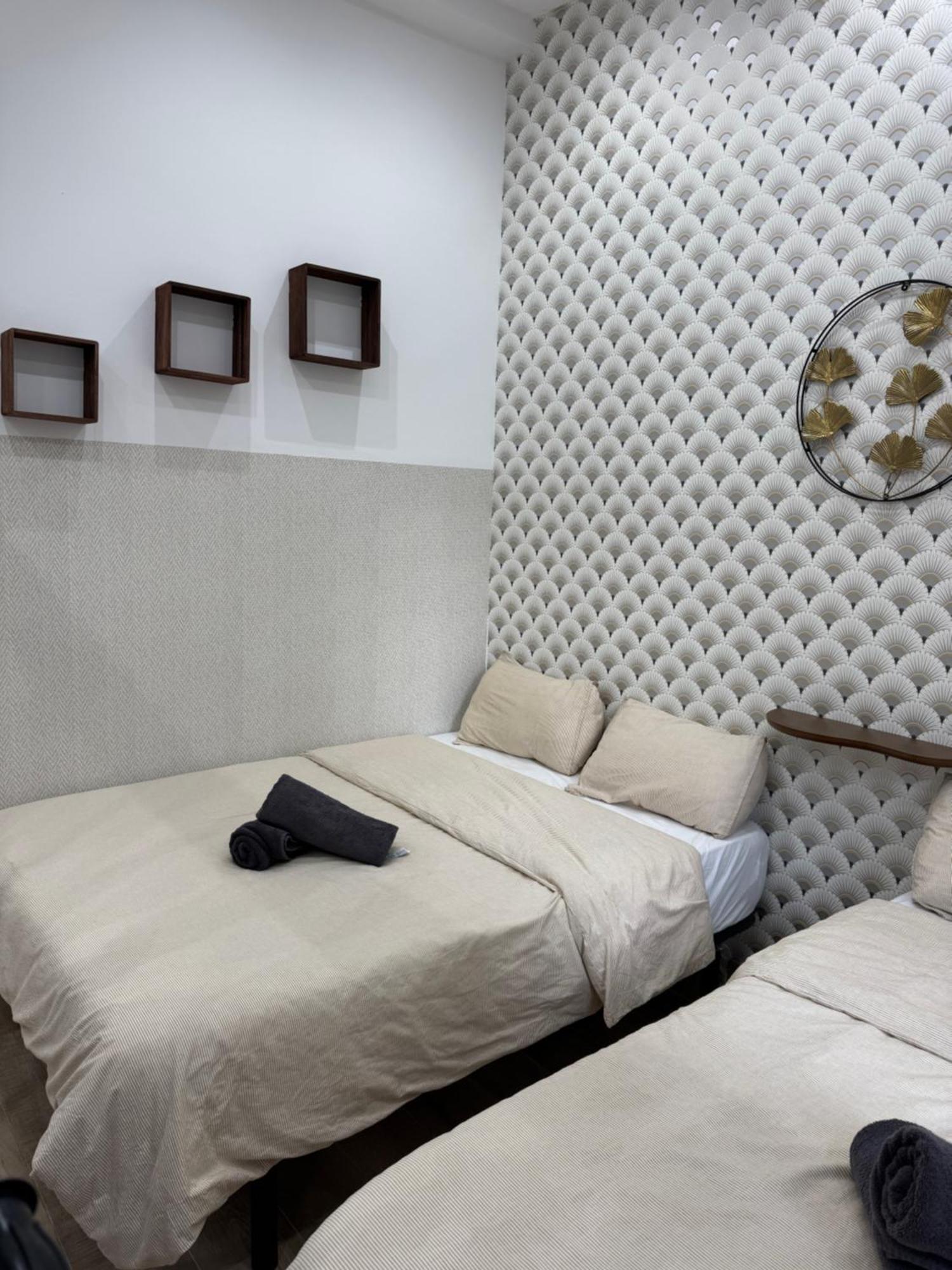 Luxury Apartments Near The Beach And Downtown Centrum 8 Аликанте Екстериор снимка
