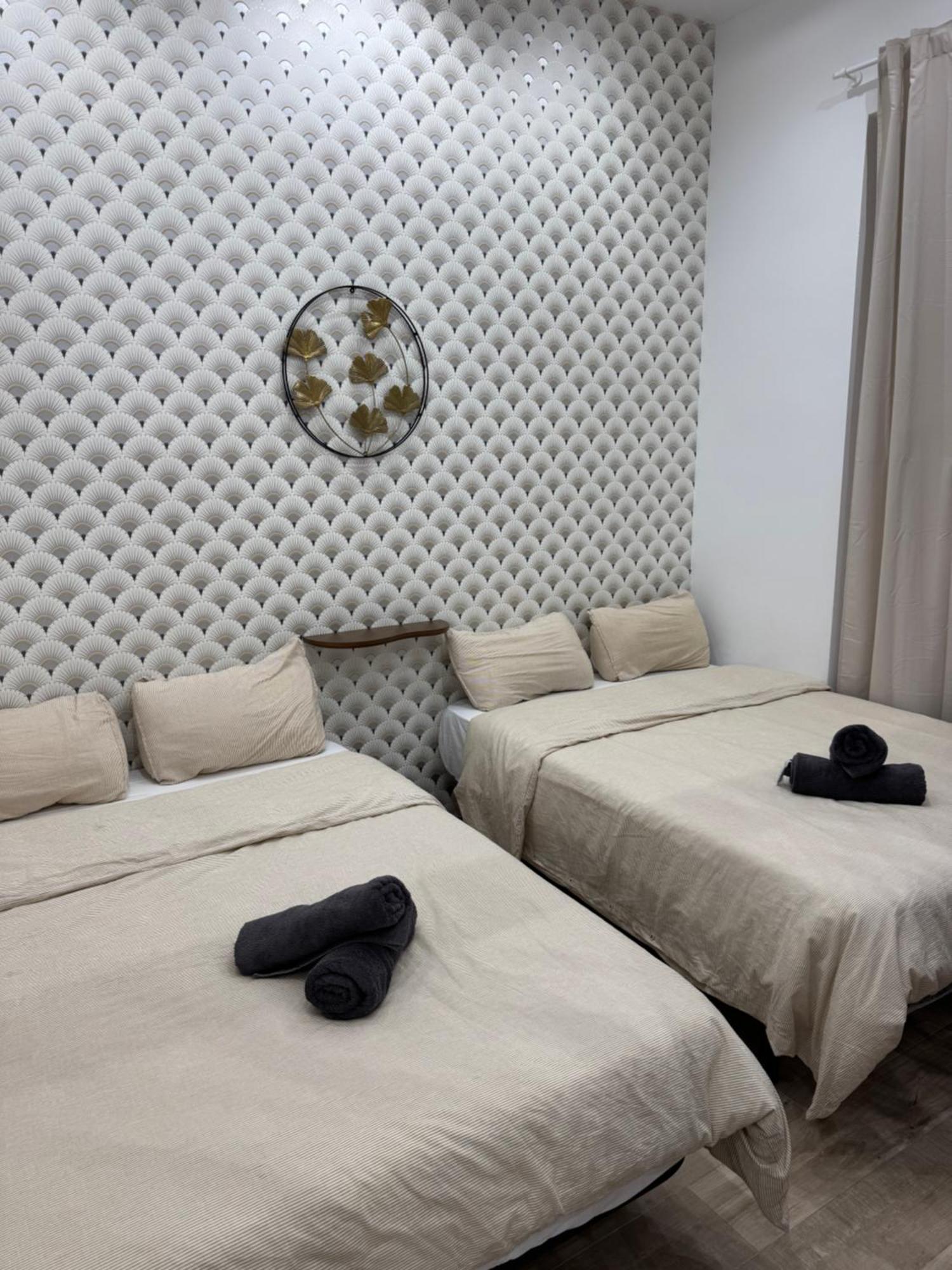 Luxury Apartments Near The Beach And Downtown Centrum 8 Аликанте Екстериор снимка
