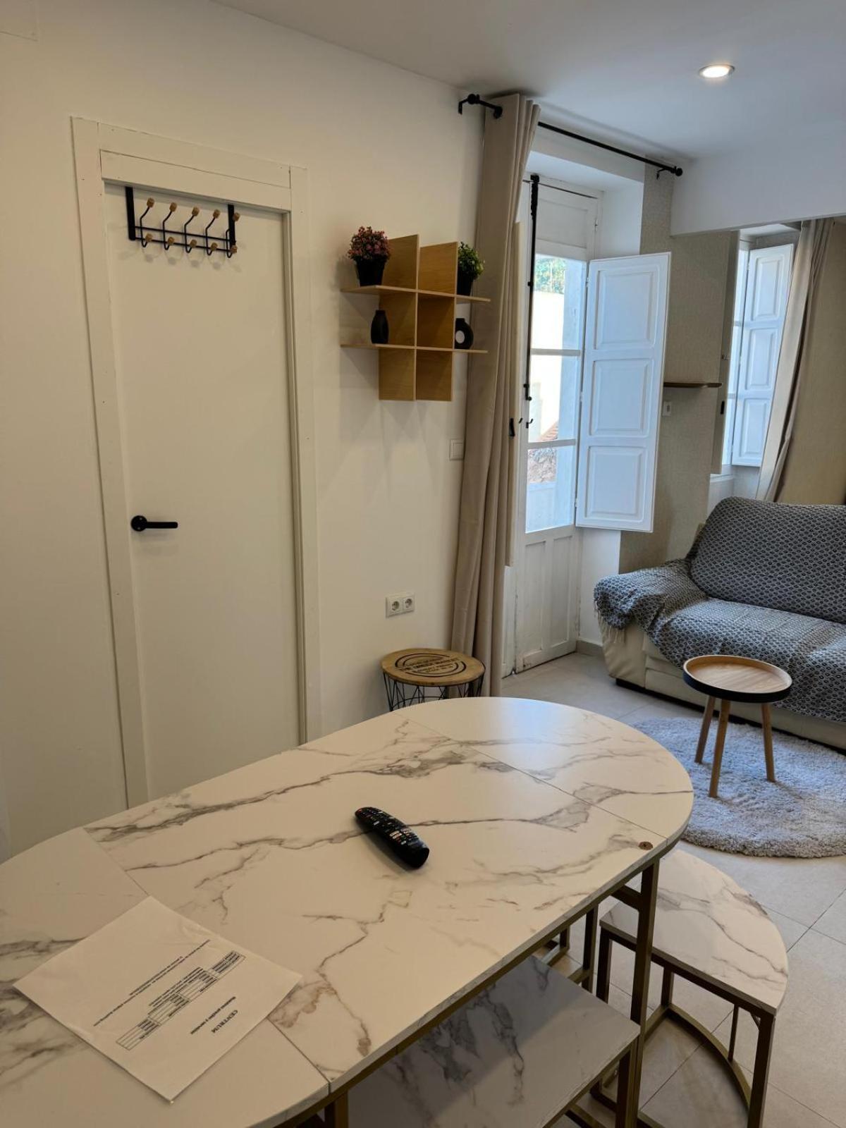 Luxury Apartments Near The Beach And Downtown Centrum 8 Аликанте Екстериор снимка