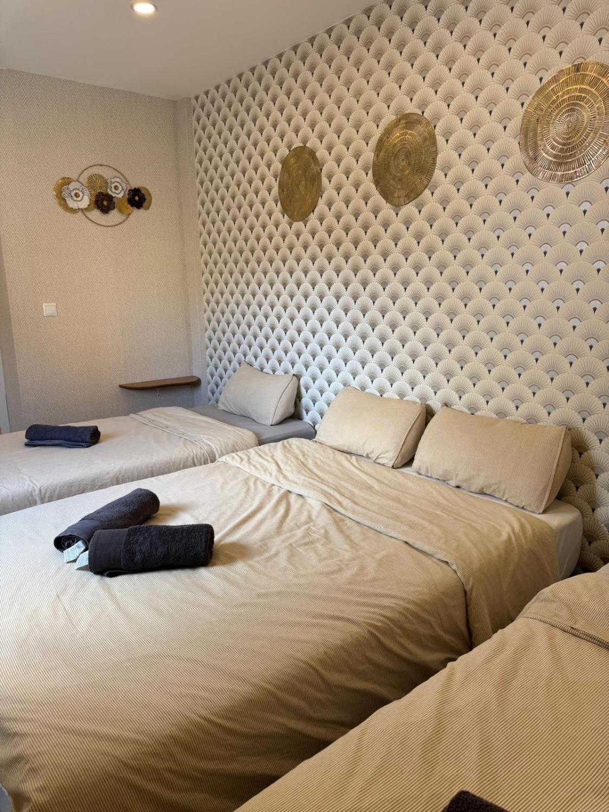 Luxury Apartments Near The Beach And Downtown Centrum 8 Аликанте Екстериор снимка