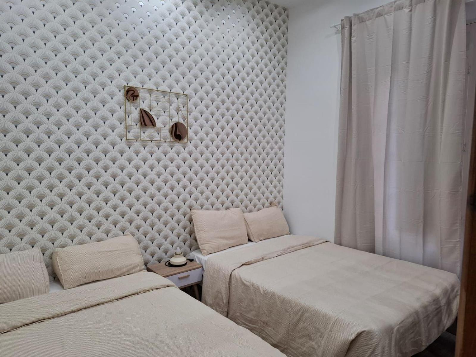 Luxury Apartments Near The Beach And Downtown Centrum 8 Аликанте Екстериор снимка