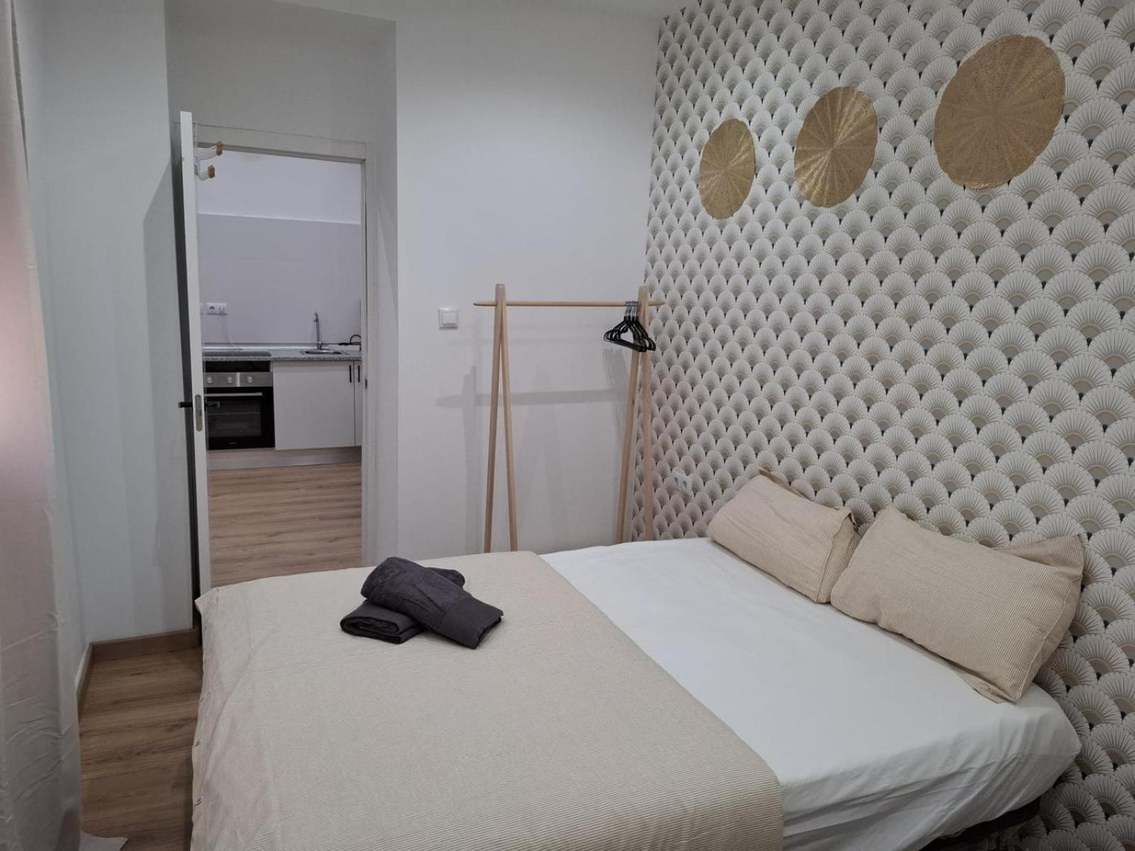Luxury Apartments Near The Beach And Downtown Centrum 8 Аликанте Екстериор снимка